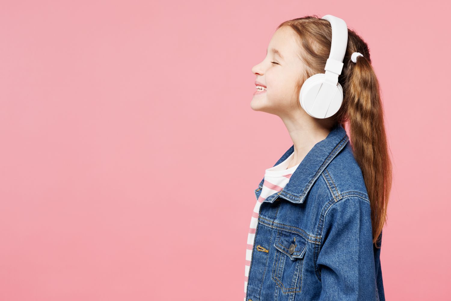 Die besten Lern-Podcasts für Kinder: spielerisch die Welt kennenlernen